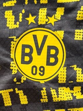 Puma [L] BVB Borussia Dortmund Prematch 1/4 Zip Jersey Black/Yellow 779115-02